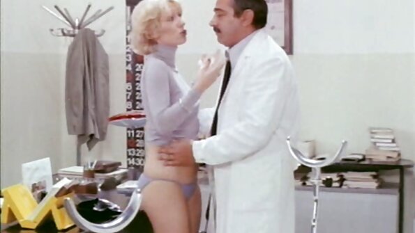 GND Ruby — masturbē gultā