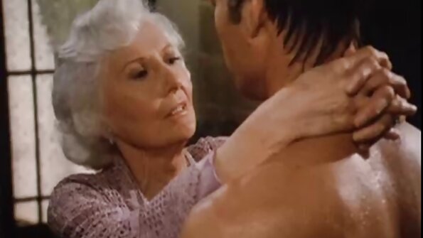 Cumming In The Dark Ar Ešliju Un Karmenu