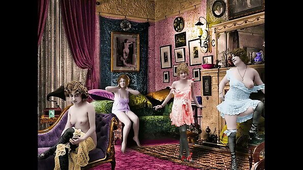 Mailija Meisone: Ūdens nav vienīgais, kas mani saslapina. Es nevaru nepirkt manu incīti dušā. Ja jūs, puiši, mani vērojat, es visu laiku sāku darboties.